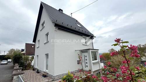 Foto - Haus zum Mieten in Siegen Weidenau 1.100,00 € 120 m²