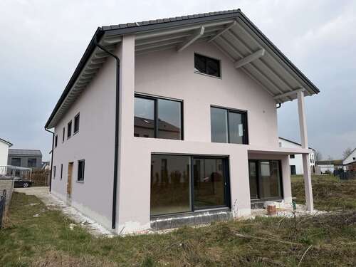 Foto - Haus zum Kaufen in Mertingen 899.000,00 € 336.91 m²