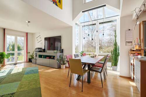 Foto - Haus zum Kaufen in Neubiberg 2.070.000,00 € 270 m²