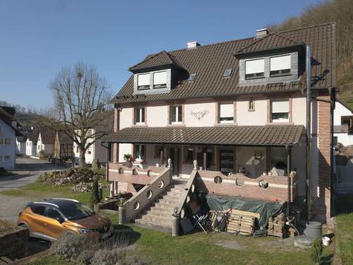 Foto - Haus zum Kaufen in Leidersbach Ebersbach 379.000,00 € 138 m²