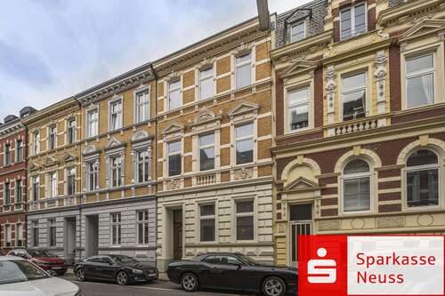 Foto - Haus zum Kaufen in Neuss 639.000,00 € 210 m²