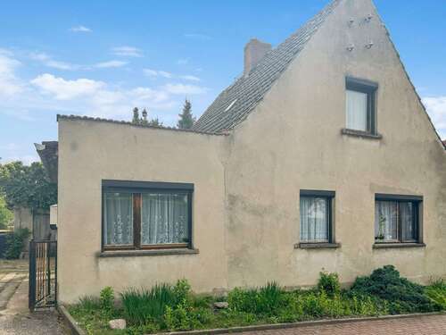 Foto - Haus zum Kaufen in Hillersleben 74.999,00 € 82 m²