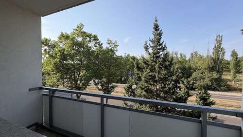 Foto - Wohnung zum Mieten in Halle (Saale) 364,56 € 60.76 m²