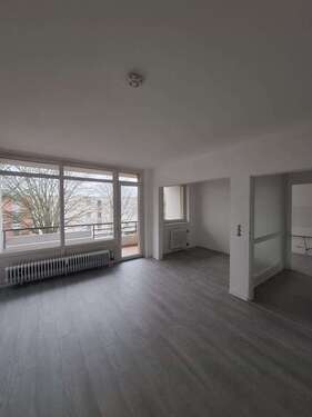 Foto - Wohnung zum Mieten in Garbsen 685,00 € 71.75 m²