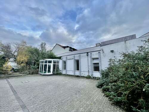 Foto - Halle in Düsseldorf 1.530,00 € 133 m²