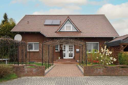 Foto - Haus zum Kaufen in Groß Twülpstedt 349.000,00 € 180 m²