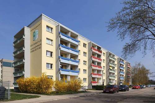 Foto - Wohnung zum Mieten in Halle (Saale) 394,44 € 63.11 m²