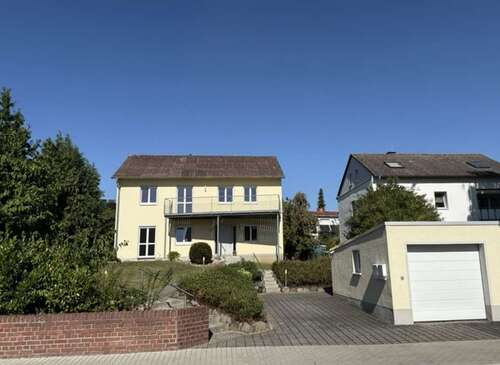 Foto - Haus zum Kaufen in Bad Camberg 549.000,00 € 160 m²