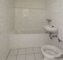 Wohnung zum Mieten in Halle (Saale) 341,76 € 56.96 m²