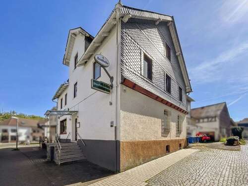 Foto - Haus zum Kaufen in Dietzhölztal 359.000,00 € 151 m²