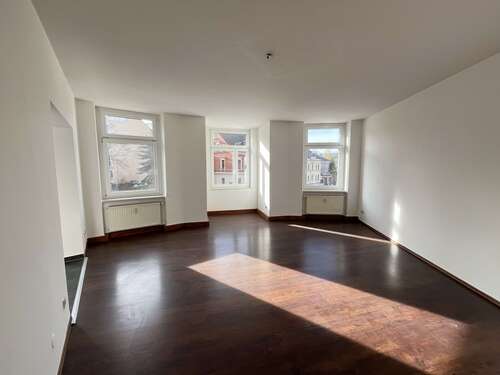 Foto - Wohnung zum Mieten in Chemnitz 499,00 € 104 m²