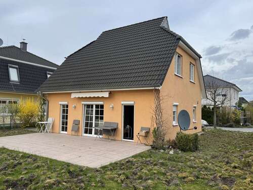 Foto - Haus zum Mieten in Stahnsdorf 2.400,00 € 105 m²