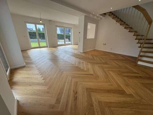Foto - Haus zum Mieten in Düsseldorf 2.500,00 € 100 m²