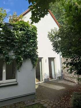 Foto - Haus zum Mieten in Frankfurt 2.850,00 € 110 m²