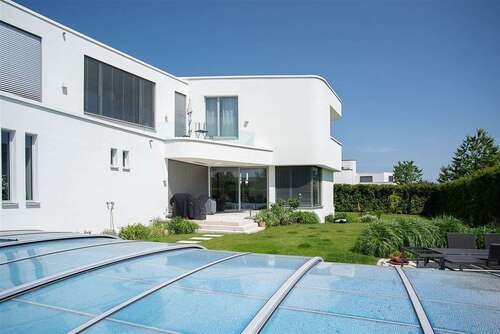 Foto - Haus zum Kaufen in Frankfurt 3.580.000,00 € 301 m²