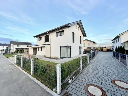 Foto - Haus zum Kaufen in Kaufbeuren Kaufbeuren-Neugablonz 745.000,00 € 223 m²