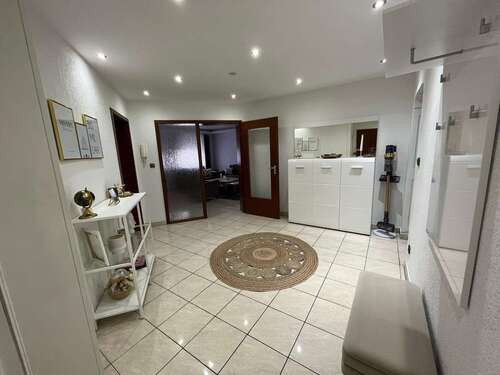 Foto - Wohnung zum Mieten in Gelsenkirchen 700,00 € 81 m²