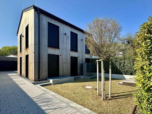 Foto - Haus zum Kaufen in Regensburg 1.690.000,00 € 208 m²