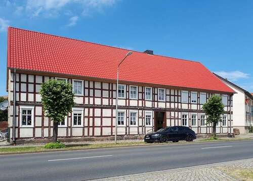 Foto - Haus zum Kaufen in Gardelegen 229.000,00 € 448 m²