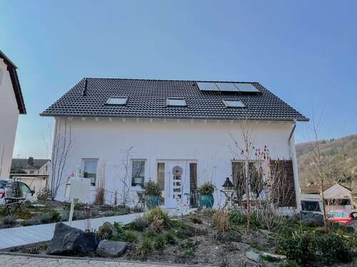 Foto - Haus zum Kaufen in Remagen 796.000,00 € 176 m²