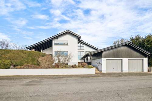 Foto - Haus zum Kaufen in Kaiserslautern 495.000,00 € 250 m²