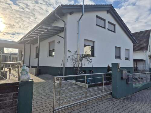 Foto - Haus zum Kaufen in Rüsselsheim 1.600.000,00 € 467 m²