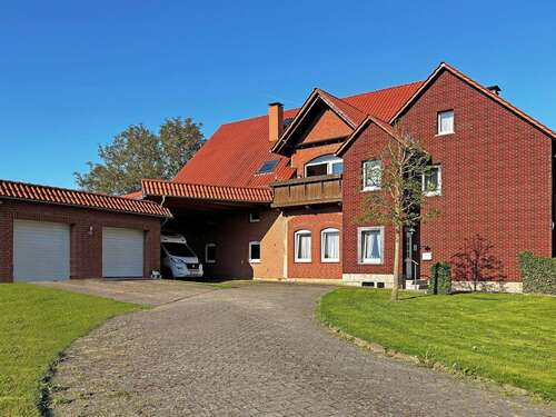 Foto - Haus zum Kaufen in Rinteln 275.000,00 € 291 m²