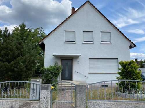 Foto - Haus zum Mieten in Rüsselsheim 3.500,00 € 171 m²