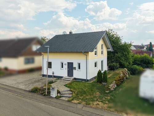 Foto - Haus zum Kaufen in Neustetten 498.000,00 € 110.4 m²