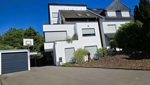 Foto - Haus zum Kaufen in Karlsruhe 1.399.000,00 € 228 m²