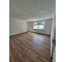 Wohnung zum Mieten in Hohndorf 300,00 € 64 m²