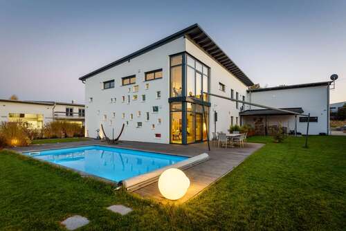 Foto - Haus zum Kaufen in Schwabhausen 2.600.000,00 € 272 m²