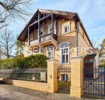 Haus zum Kaufen in Berlin Westend 2.790.000,00 € 335.14 m²