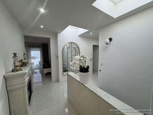 Foto - Haus zum Kaufen in Pforzheim - Eutingen 1.190.000,00 € 359.9 m²