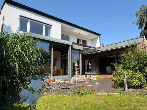 Foto - Haus zum Kaufen in Oerlinghausen 389.000,00 € 209.18 m²