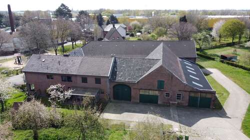 Foto - Haus zum Kaufen in Mönchengladbach 1.350.000,00 € 420 m²