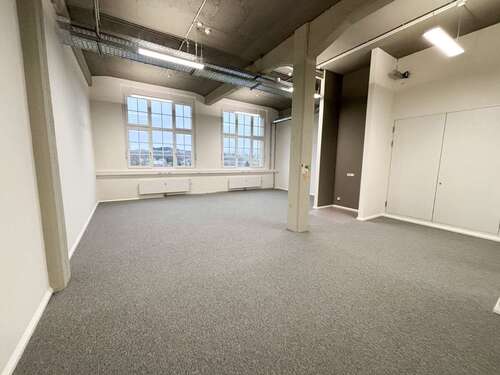 Foto - Büro in Zwönitz 349,02 € 55.4 m²