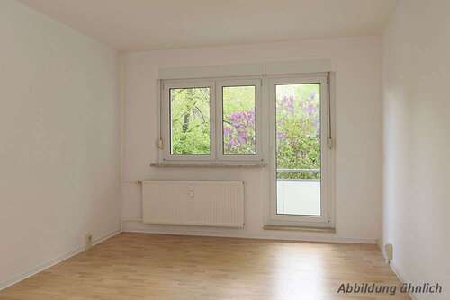Foto - Wohnung zum Mieten in Halle (Saale) 411,90 € 60.76 m²