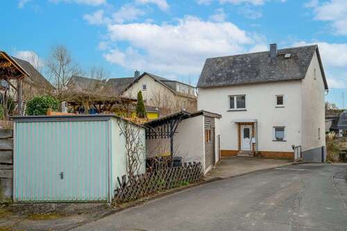 Foto - Haus zum Kaufen in Prath 110.000,00 € 92 m²