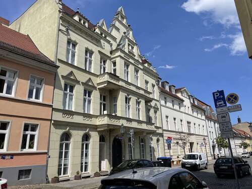 Foto - Wohnung zum Mieten in Brandenburg an der Havel 731,30 € 97.51 m²