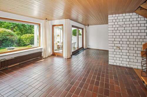 Foto - Haus zum Kaufen in Leonberg 690.000,00 € 160 m²