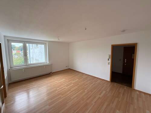 Foto - Wohnung zum Mieten in Reichenbach 225,00 € 48.86 m²