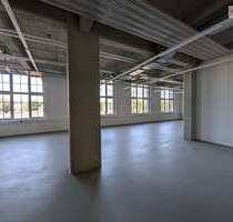 Spezialgewerbe in Zwönitz 794,35 € 139.36 m²