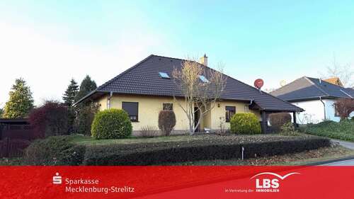 Foto - Haus zum Kaufen in Wesenberg 292.000,00 € 163 m²