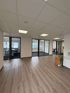 Foto - Büro in Velbert 3.774,94 € 286.5 m²