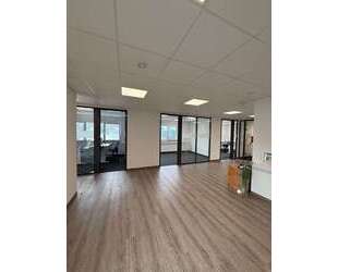 Büro in Velbert 3.774,94 € 286.5 m²