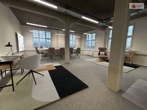 Foto - Büro in Zwönitz 324,18 € 54.03 m²