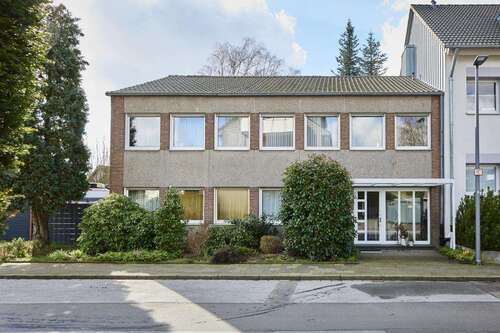 Foto - Haus zum Kaufen in Krefeld 605.000,00 € 435 m²