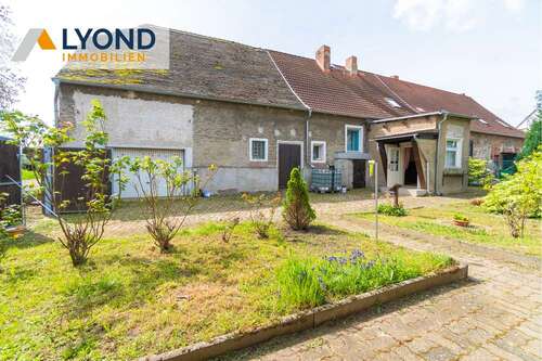 Foto - Haus zum Kaufen in Calbe (Saale) Gottesgnaden 57.000,00 € 180 m²