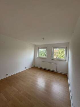 Foto - Wohnung zum Kaufen in Wilhelmshaven 50.000,00 € 42.85 m²